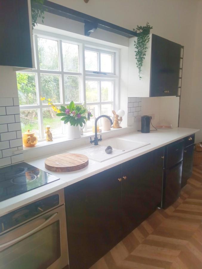 Donegal Cottage ドネゴール エクステリア 写真